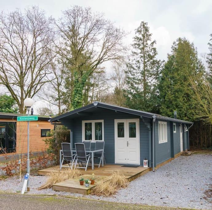 Gezellig Ingerichte Blokhut Op Een Rustig Park! Putten Exterior foto