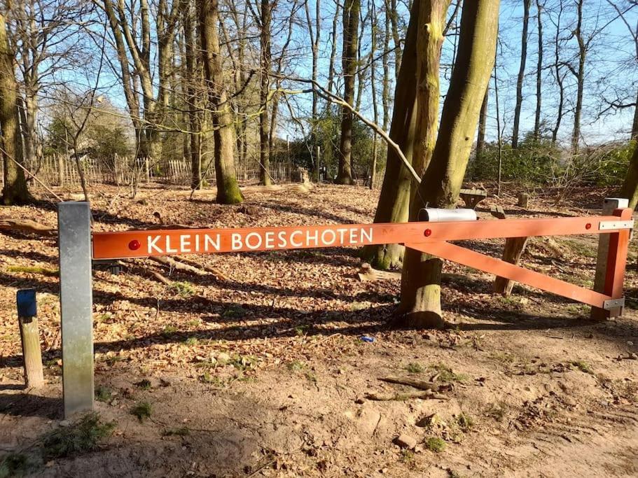 Gezellig Ingerichte Blokhut Op Een Rustig Park! Putten Exterior foto